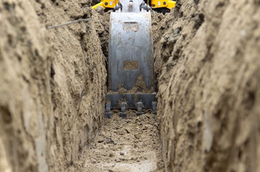 Roboty ziemne oraz wykonawstwo instalacji elektrycznych , Zakład Instalatorstwa Elektrycznego Tomasz Studnicki, Skąpe